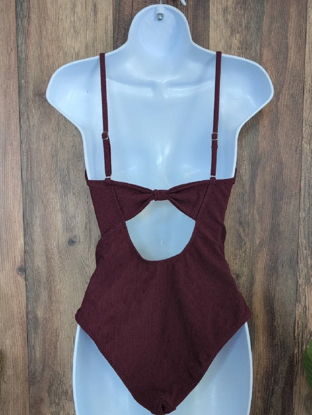 Cupshe Ribbed One-Piece Swimsuit in Deep Burgundy NWT S        529A